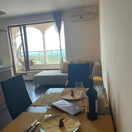 Διαμέρισμα Un Bijou *
